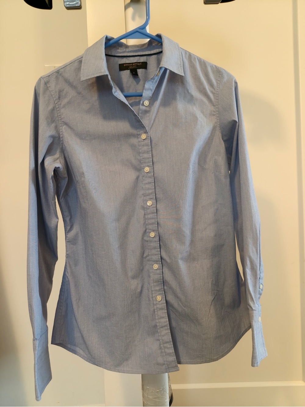 Banana Republic Women's Light Blue Button-Down Shirt